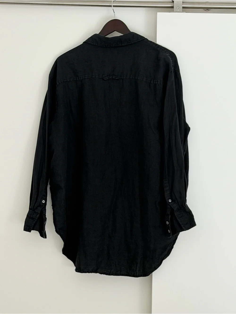 AYR Black Linen Oversized Button-Up - Picture 5 of 9